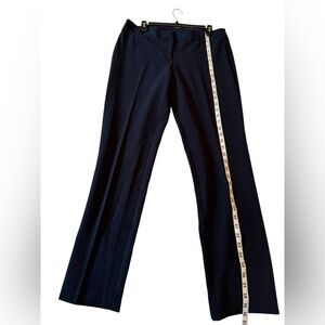 Anne Klein black trousers size 8. Classic business casual classy feminine classy